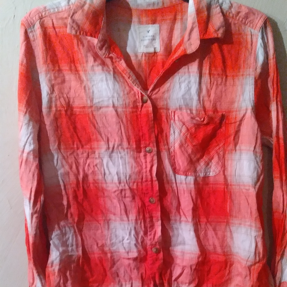 Women's button up shirt